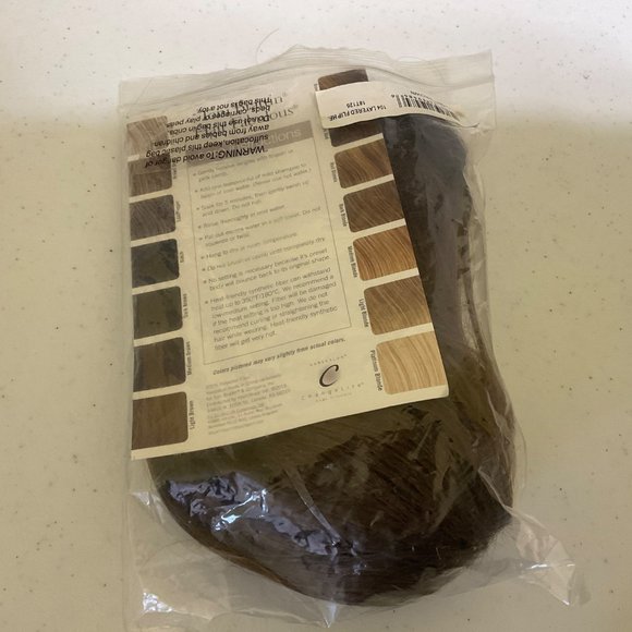 Toni Brattain Hair Fashion Hair Fabulous #104 Layered Flip HF Light Brown New - Picture 3 of 6